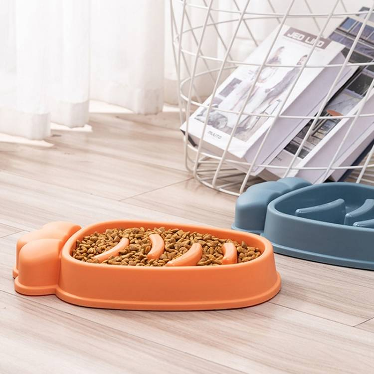 Radish Shape Dog Slow Food Bowl Anti-Tip Over Pet Bowl_voghion.com