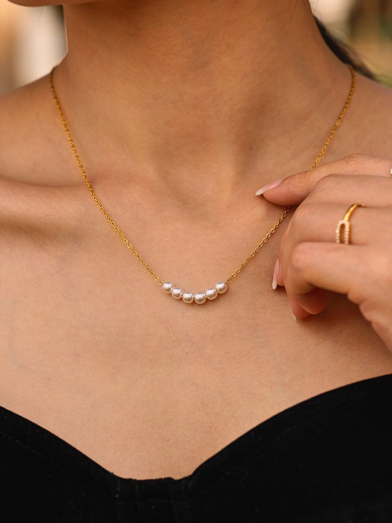Sugar Cube Light Luxury Style Six Pearl Necklace Women's High End Light Luxury Niche Versatile Clavicle Chain Titanium Steel Does Not Fade_voghion.com