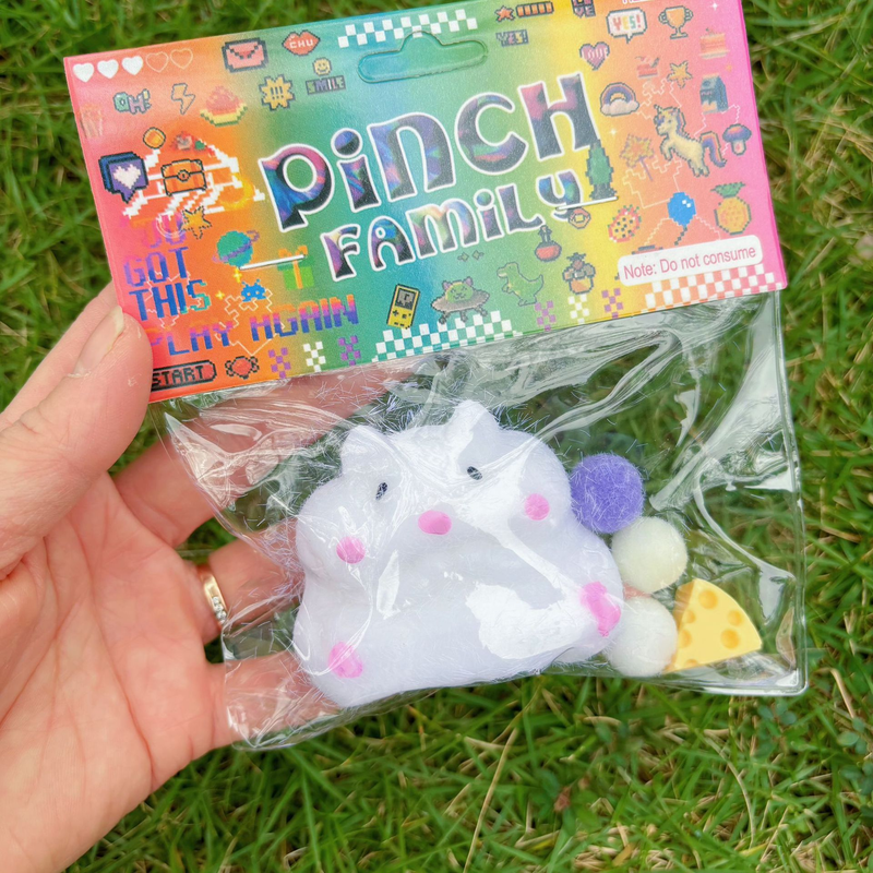 Creative New Fashionable Stress Relieving Pinch Plastic Simulation White Hamster Rebound Stress Relieving Fun Decompression Toy_voghion.com
