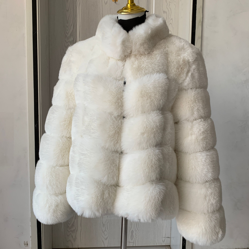 Damen Kunstpelzmantel Winter Wärme Pelzmantel mit quadratischem Kragen Design Mode Damen Kunstpelzjacke Flauschige Jacke_voghion.com