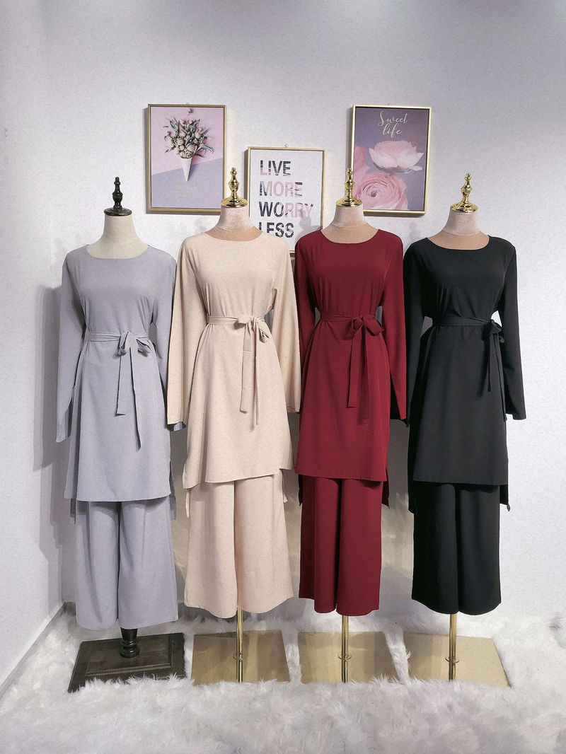 Set di abiti con spalline mediorientali alla moda musulmana_voghion.com