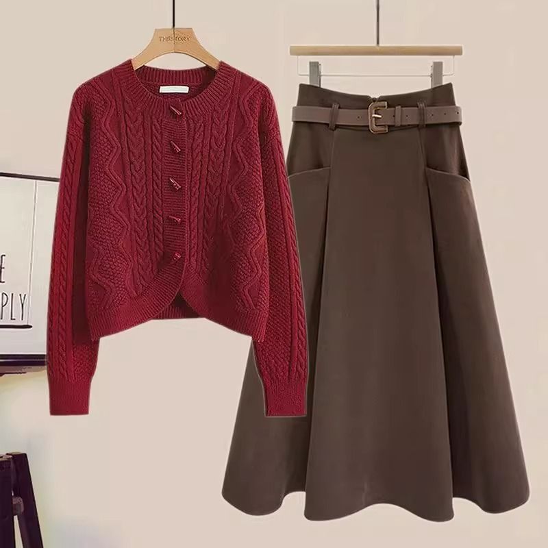 Vêtements pour femmes Automne élégant costume de réduction d'âge pour les femmes nouveau style paresseux mince pull tricoté jupe taille haute costume deux pièces_voghion.com