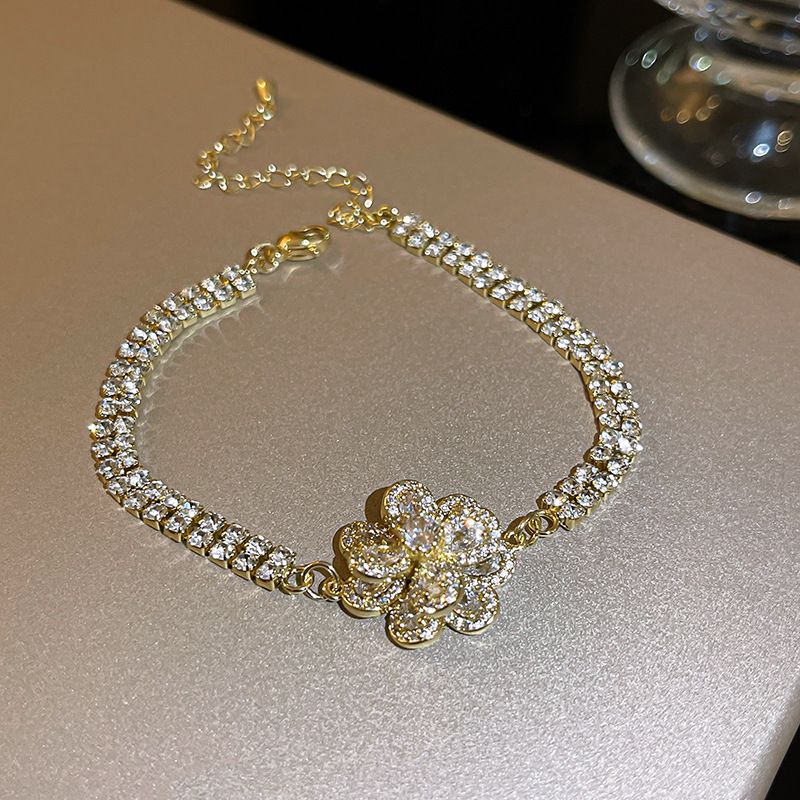 Neues Armband mit Diamanten und Zirkonia, superfunkelndes koreanisches Smaragdarmband, elegant und hochwertig, Handarbeit für die Freundin, Damentrend_voghion.com