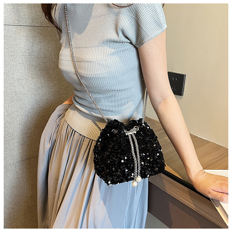 Moekas ja isikupärastatud litrikott naistele 2024. aastal. Uus Korea versioon Bucket Bag Stiilne õlakott Trendikas Crossbody õhtusöögikott_voghion.com