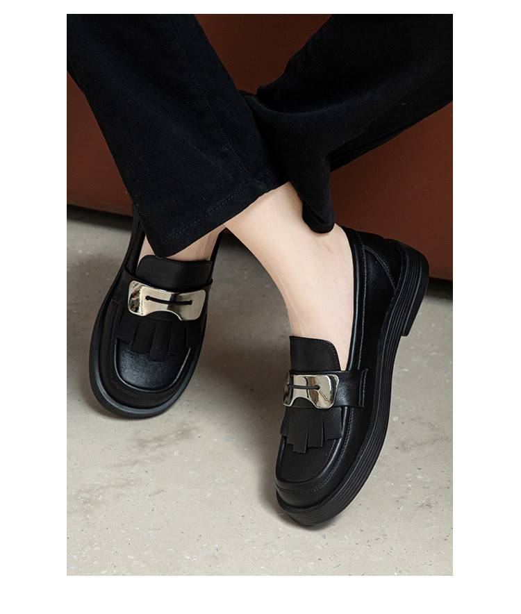 cameido Naisten akateemisen tyyliset slip-on kengät, monipuoliset tupsuiset yksikengät, syväsuiset brittiläiset loaferit_voghion.com