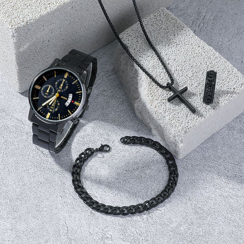 Orologio al quarzo con cinturino in acciaio e calendario a tre occhi, stile gotico scuro, set di gioielli con croce, regalo da uomo_voghion.com