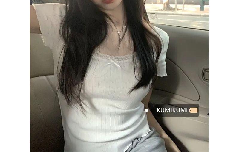 Pure desire lace splicing hollow out round neck short T-shirt with black fungus edge for women's summer new half sleeved_voghion.com