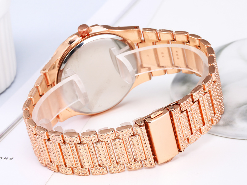 Montres pour femmes Montre pour femme avec bracelet en acier étoilé Montre-bracelet en deux pièces Montre-bracelet pleine de diamants Calendrier Montre pour femme à la mode atmosphérique_voghion.com