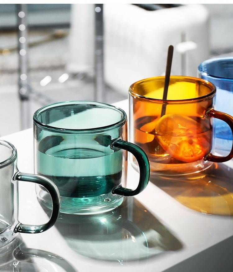 Tazza in vetro colorato a doppia parete con manico, isolata per bevande calde e fredde, perfetta per casa e ufficio_voghion.com