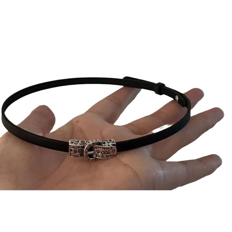 Un design Iche con fibbia nera, girocollo, accessorio quotidiano versatile, colletto corto, rig per il collo estremamente semplice_voghion.com