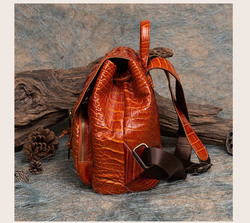 Mehrzweckrucksack aus Rindsleder im chinesischen Retro-Stil mit Reliefprägung, handgefertigt, mit Lederfinish._voghion.com