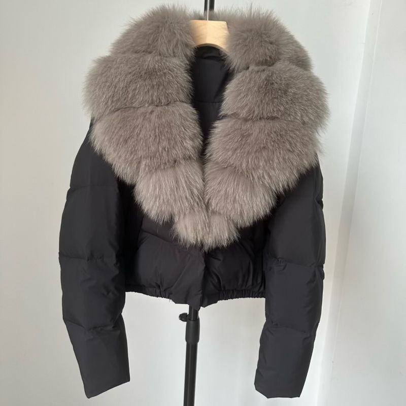 Luxury Winter Short Down Jacket For Women With Detachable Fox Fur Collar, High-Quality White Duck Down, Elegant & Stylish, Loose Fit, Warm_voghion.com
