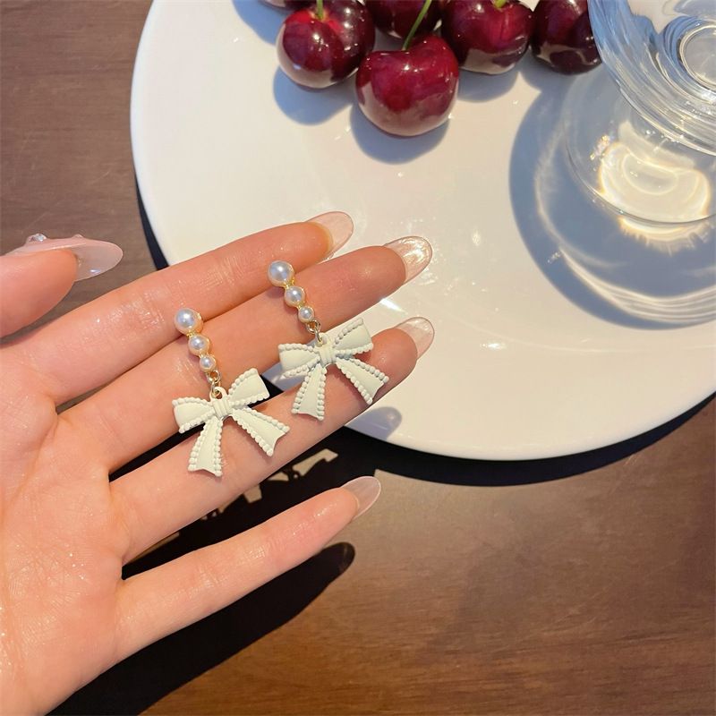Women's Earrings niche design, high-end, temperament, ear clips without pierced ears, female ins light luxury internet celebrity_voghion.com