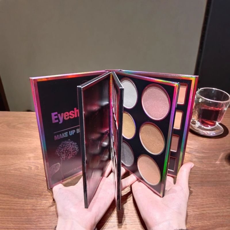 Nuovo libro di quattro pagine con 55 colori di ombretti, illuminanti perlati, opachi, glitter e paillettes, palette di colori per il trucco_voghion.com