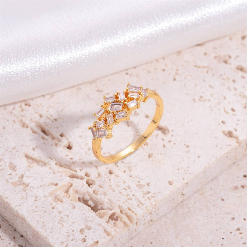 Anillo geométrico de latón para mujer con circonitas irregulares, elegante y versátil para el día a día, tallas 6-9_voghion.com