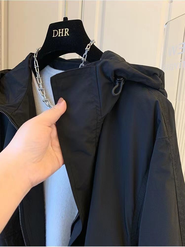"Japanese Loose-Fit Windbreaker Jacket – Cocoon Style Hooded Coat With Double Pockets (M-3XL, British Brown/Black)"_voghion.com