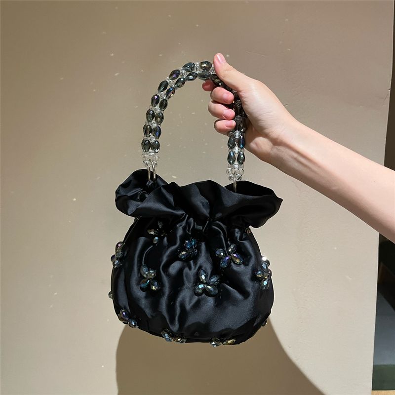Sac seau en satin fait main avec perles, style seau, design néerlandais, printemps et été 2025, pour femmes, à la mode, décontracté et polyvalent_voghion.com