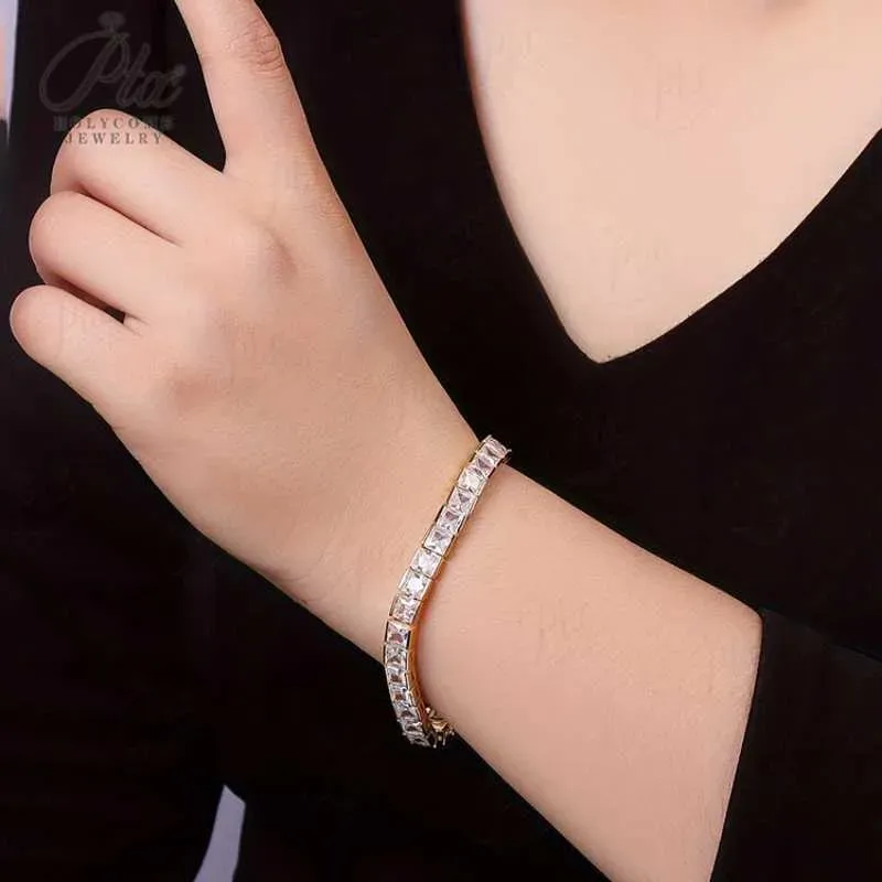 Designer Square Tennis Bracelet Adorned With Exquisite Zircons 925 Silver Material Unisex Design Fashionable Holiday_voghion.com