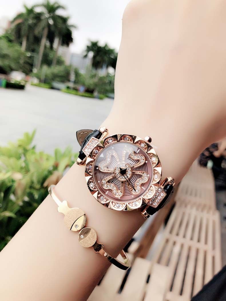 Neue Zeit läuft Damen Luxus Mode Diamant Set Liebe wasserdicht Student Gürtel Quarzuhr_voghion.com