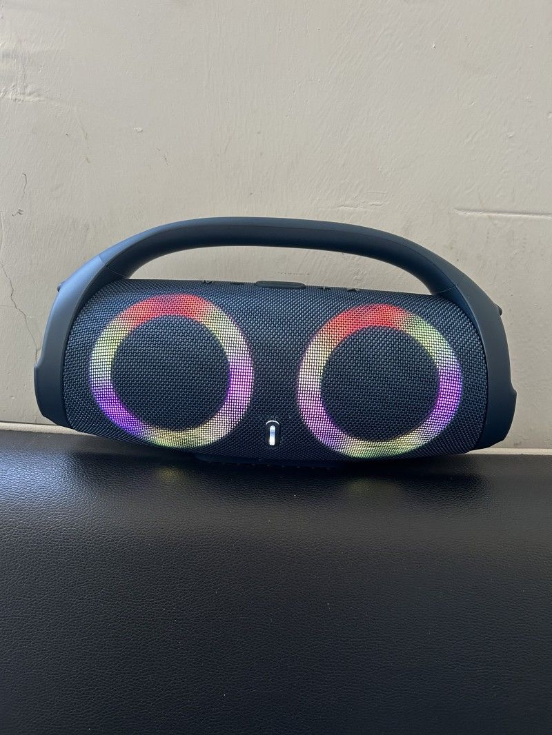 Výkonný Bluetooth reproduktor Přenosný RGB Barevné světlo Voděodolný Bezdrátový Subwoofer 360 Stereo Surround Tws FM Boombox_voghion.com