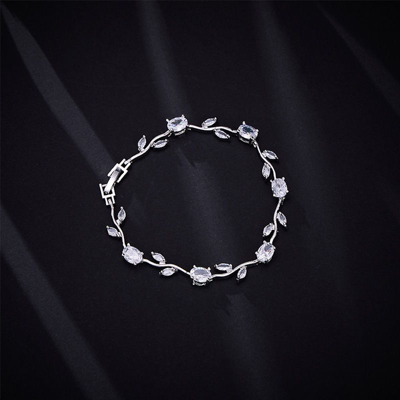 Nouveau bracelet géométrique ovale coloré en cristal de zircon, léger et exquis, pour une personnalité polyvalente_voghion.com