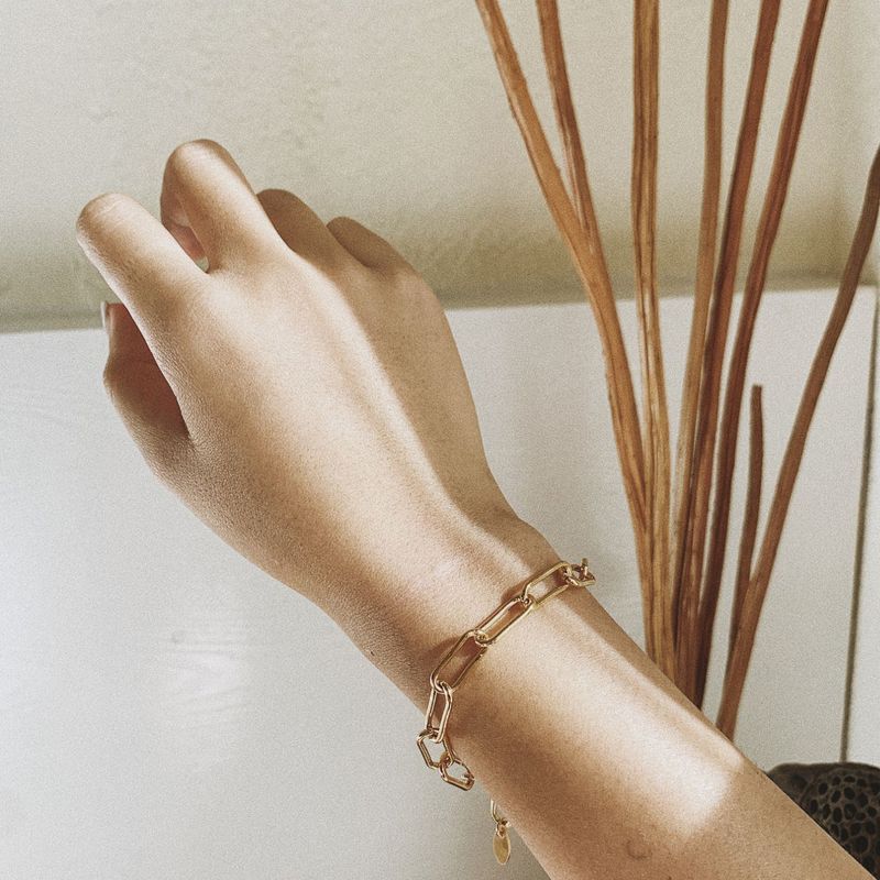 Bracciale cubano hip-hop minimalista in stile freddo con graffetta e catena spessa per donna_voghion.com