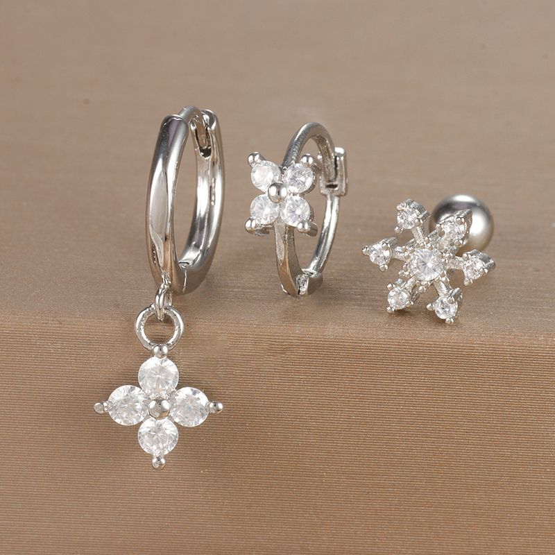 Gioielli e accessori orecchini geometrici alla moda, set di orecchini floreali con micro zirconi intarsiati, orecchini da donna leggeri e di lusso personalizzati in tre pezzi_voghion.com