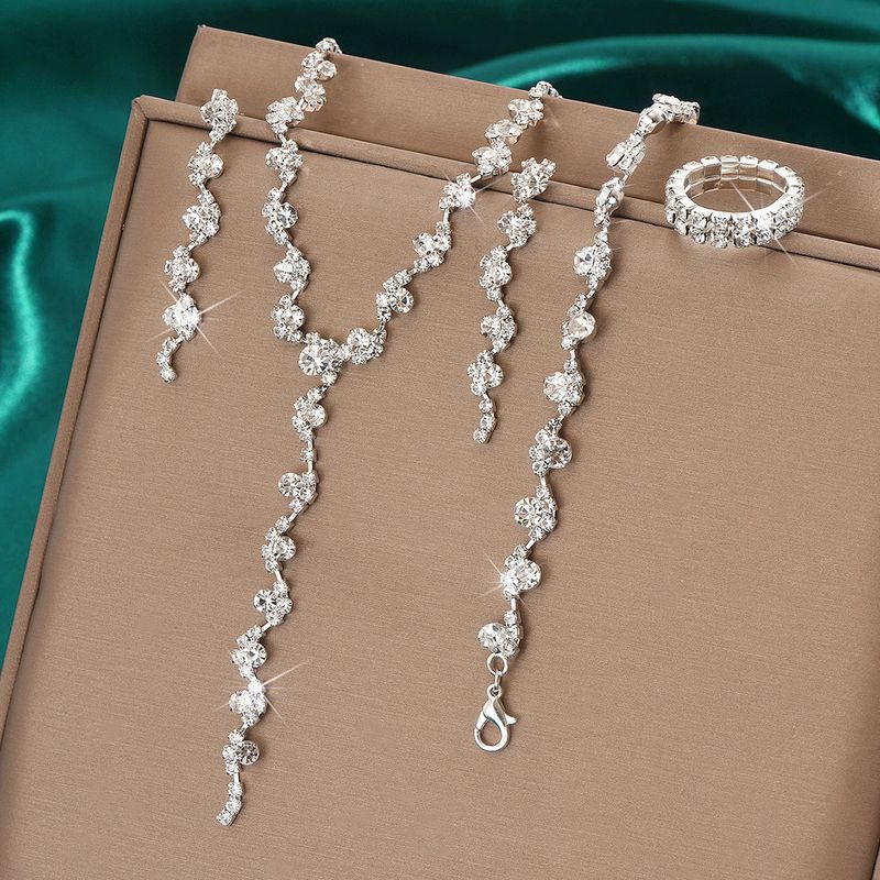 Women’s Jewelry Set Fashion Jewelry Wholesale Jewelry Set Women's Fashion Wedding Tassel Silver Necklace Set_voghion.com