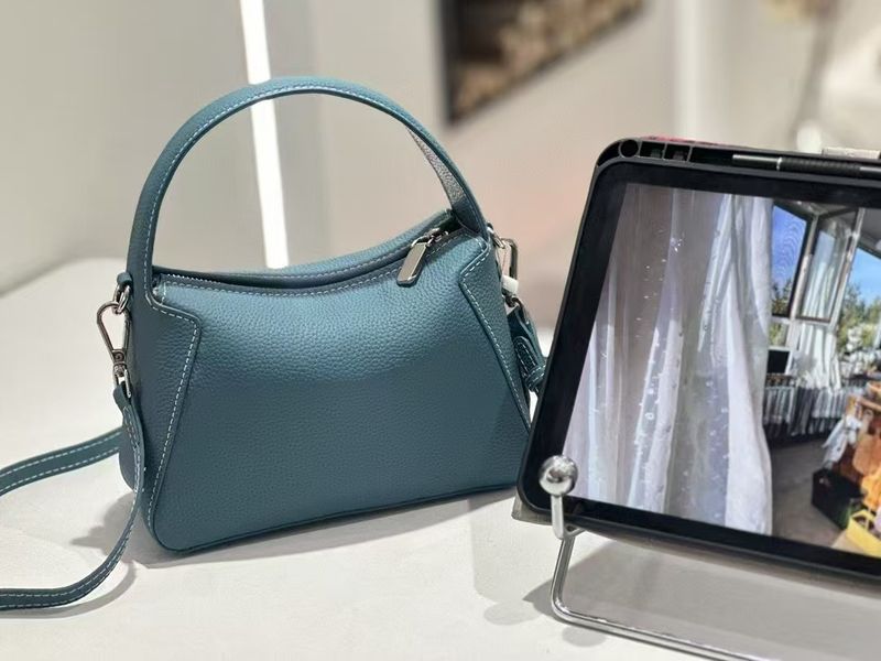 2025 Nowa, wiosenno-letnia, ekskluzywna torebka typu pillow na jedno ramię, z prawdziwej skóry, damska torebka typu crossbody_voghion.com