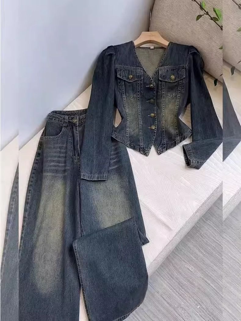 Dametøj Efterårsoutfit med et komplet sæt af internetkendis-gadesprængninger i vasket blå denim-two-piece suit-bukser forår og efterår_voghion.com