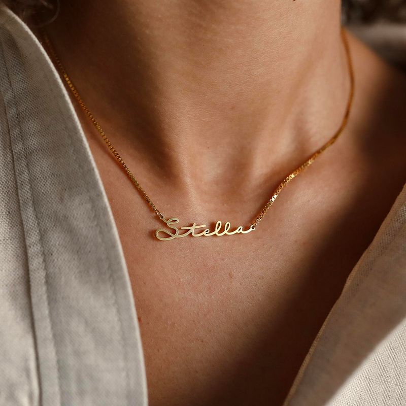 Collana girocollo personalizzata in acciaio inossidabile con nome personalizzato, pronta consegna, con ciondolo e targhetta regalo color oro._voghion.com