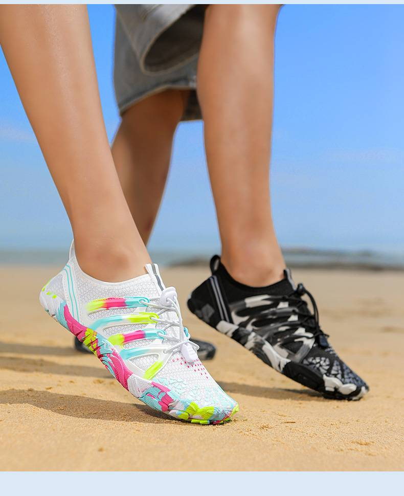 Scarpe da acqua unisex ad asciugatura rapida con suola antiscivolo - Calzini leggeri per nuoto, spiaggia, escursionismo e avventure all'aria aperta (nero/giallo/blu/viola)_voghion.com