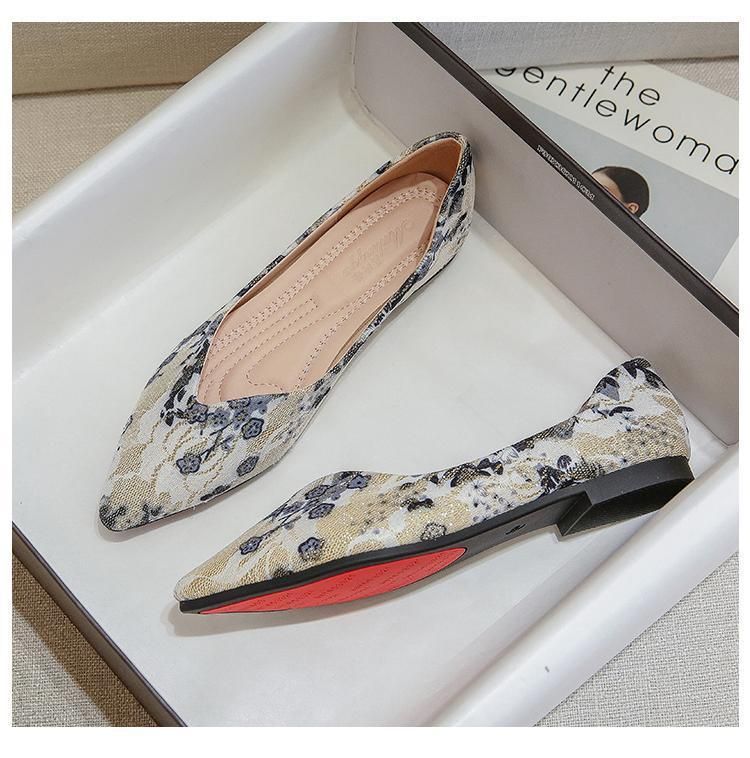 2025 New Summer Chinese Camellia Flat Boat Soft Bottom Four Seasons Ethnic Style Women's Large Single Shoes_voghion.com