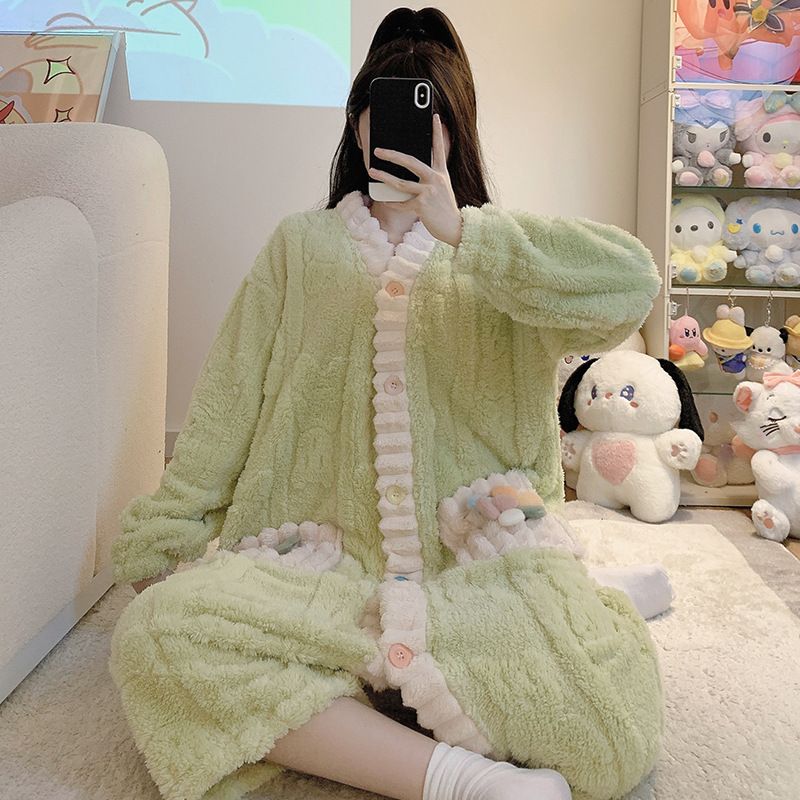 Langhårede pyjamas til kvinder i vinteren 2023, sød cardigan med lange ærmer og mellemlang natkjole, plus size_voghion.com
