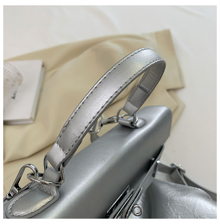 Bag Women's Bag New Retro One Shoulder Crossbody Handbag Large Capacity Original Small Design Backpack_voghion.com