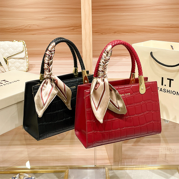 Borsa a mano in pelle da sposa Borsa da sposa rossa Borsa a tracolla da donna Borsa a tracolla Borsa a tracolla in pelle di grande capacità_voghion.com