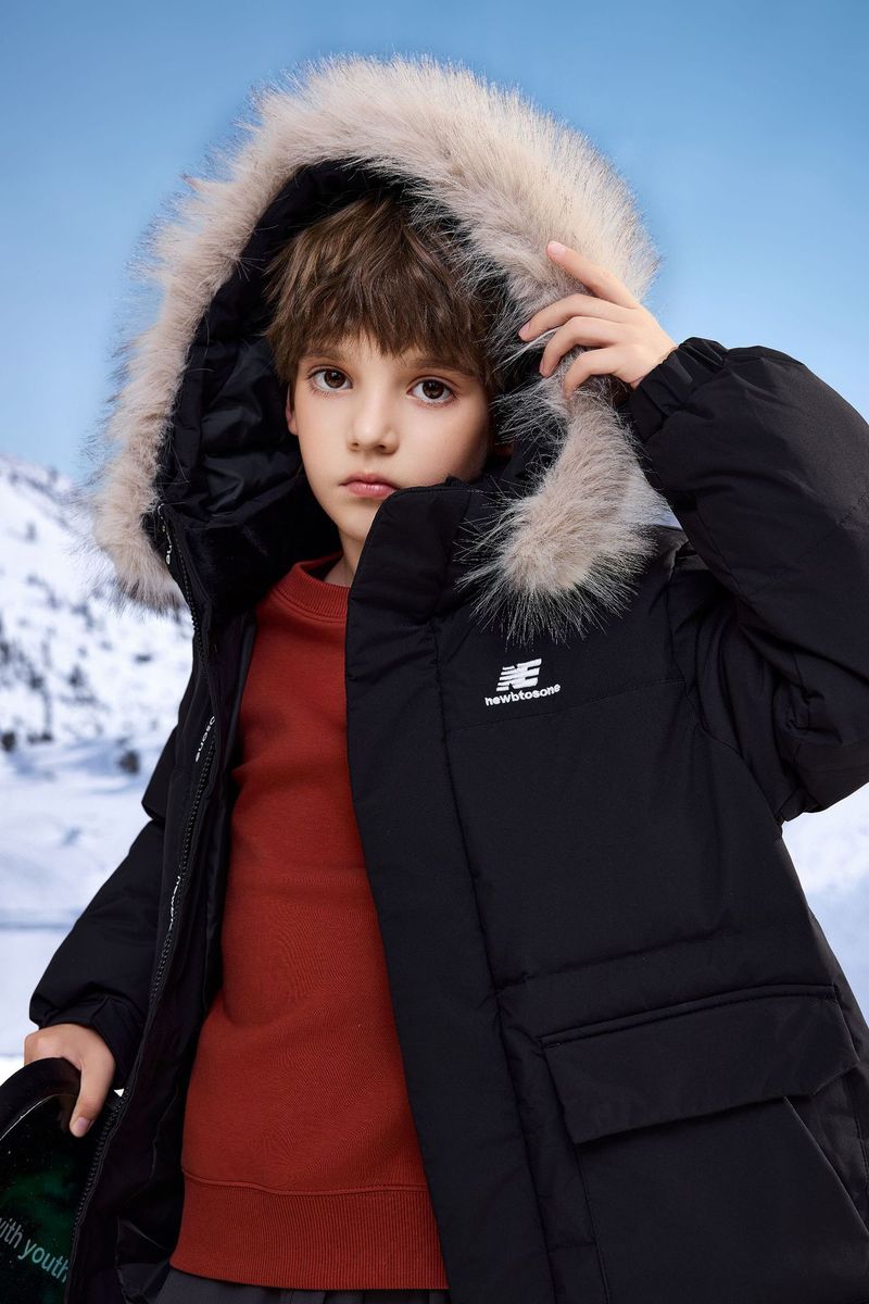 Kids' Waterproof Puffer Jacket With Faux Fur Hood – 90% White Duck Down Coat (120-160cm) – Sporty Color-Block Design For Boys (Black/Navy)_voghion.com