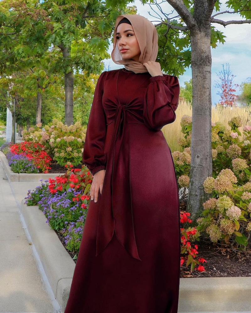 Ženska oblačila Obleke Bližnji vzhod Dubaj Muslimanske ženske halje z elegantnimi dolgimi krili_voghion.com