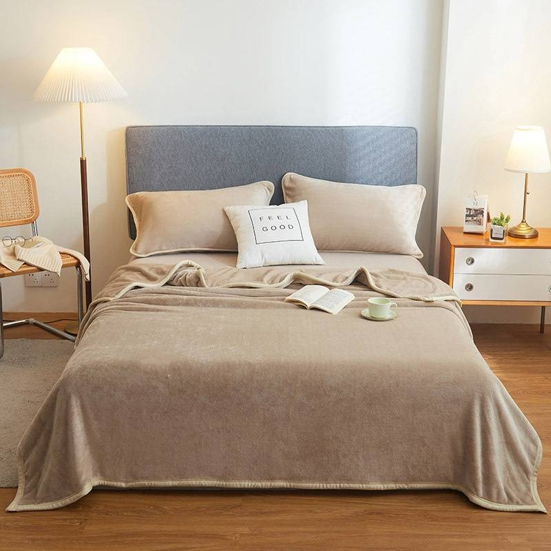 Home Textile Plush And Thick Milk Velvet Bed Sheet Plush Blanket_voghion.com
