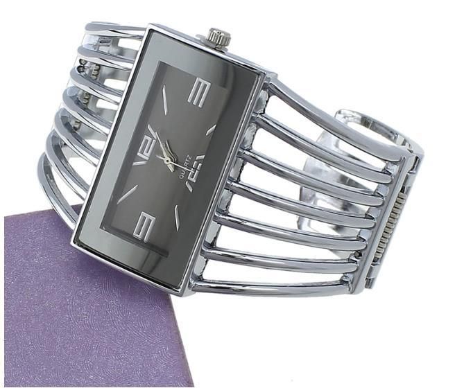 New Style Hollow Wrist Creative Rectangular Dial Ladies Versatile Quartz Women's Watch_voghion.com
