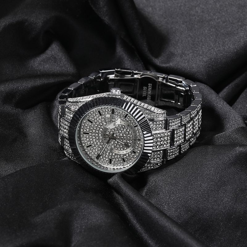 LuxuryClassic Men's Diamond Watch - Minimalist Round Quartz Timepiece With 44mm Case_voghion.com
