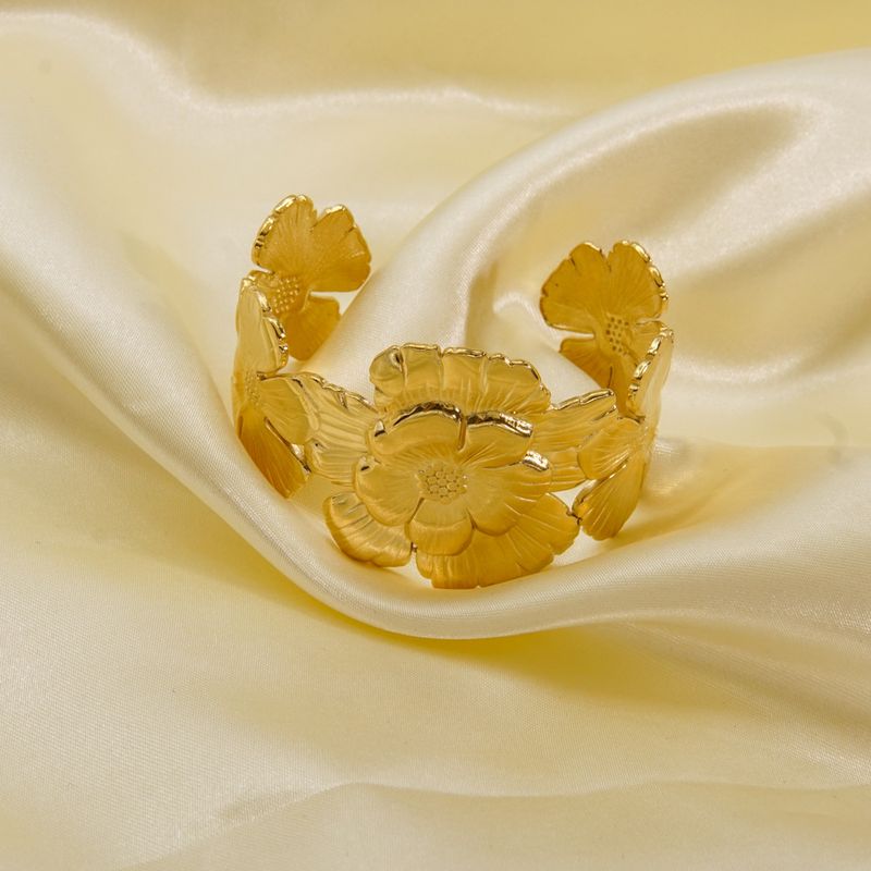 Exaggerated Hip Hop Flower Titanium Open Instagram Style Polishing Shining 14K Gold Stainless Steel Bracelet_voghion.com