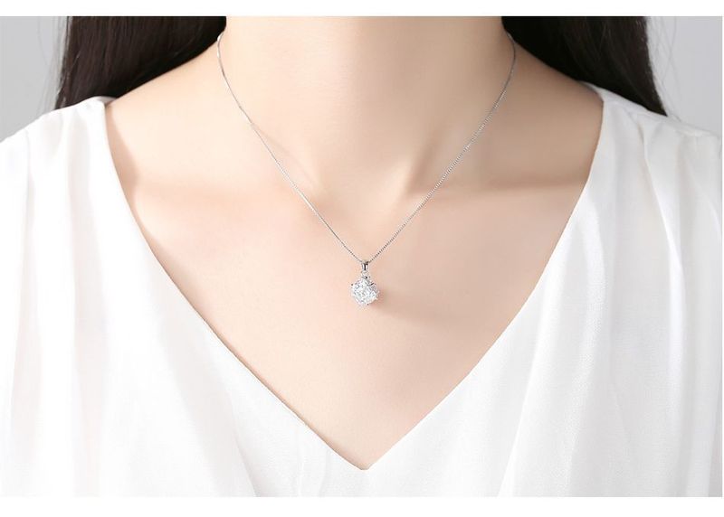 Collier délicat en laiton avec pendentif en zircon pour femme, chaîne à billes géométrique minimaliste pour une élégance au quotidien. Bijou de cou féerique._voghion.com
