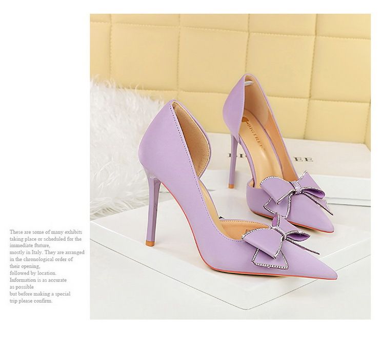 626-H37 Stil Bankett High Heels mit dünnen Absätzen, flacher Öffnung, spitzer Zehenpartie, seitlich ausgehöhlter Strassschleife, Single_voghion.com