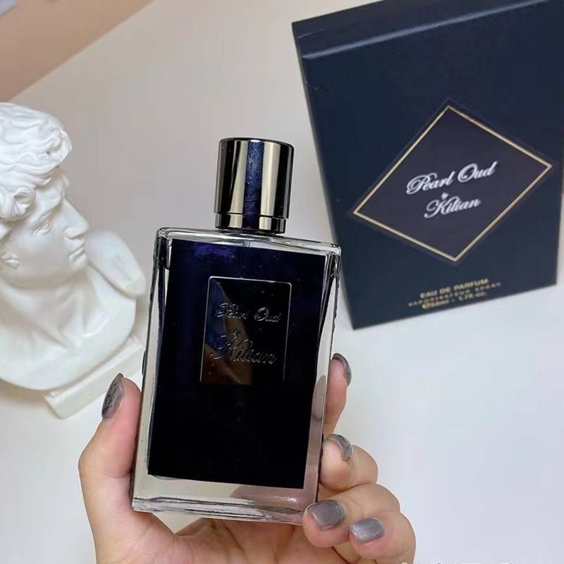 2024 Nuovo Kilian Pearl Oud Profumo per il corpo unisex Legno forte EAU DE PARFUM Coppia Data Attrazione duratura Regalo spray in bottiglia di lusso 50ml_voghion.com