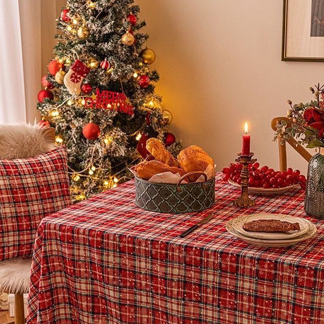 Weihnachtstischdecke aus Samt – Vintage karierte & florale Tischdecke für Esszimmer, Kaffee & Schreibtisch, waschbarer festlicher Stoff, Jahreszeitendekoration_voghion.com