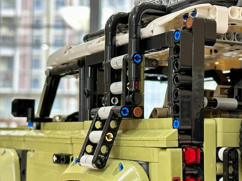 2573PCS Neue Technische Land Off-road Defender Sport Auto Bausteine Set Modell MOC Fahrzeug Spielzeug Ziegel Für Jungen Erwachsene Geschenke_voghion.com