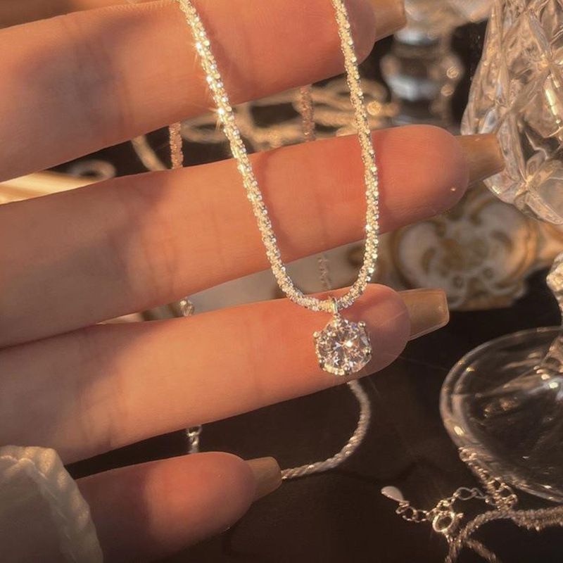 Französische Retro-Halskette mit olivweißem Diamant-Mini-Anhänger, Sternenhimmel-Halskette für Damen, Ins-Nische, funkelnde Halskette für Damen_voghion.com