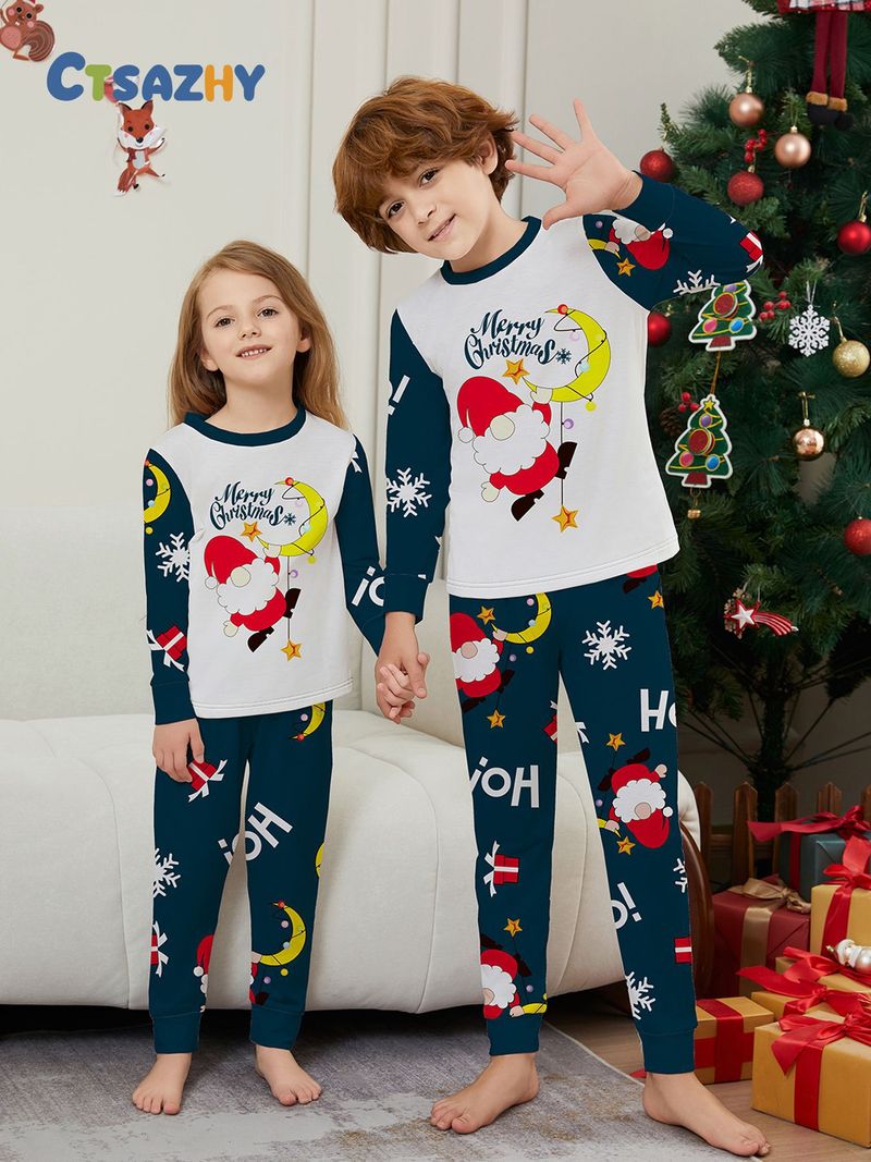Pigiama stampato per la casa con fiocco di neve e lettera di Babbo Natale per Natale._voghion.com