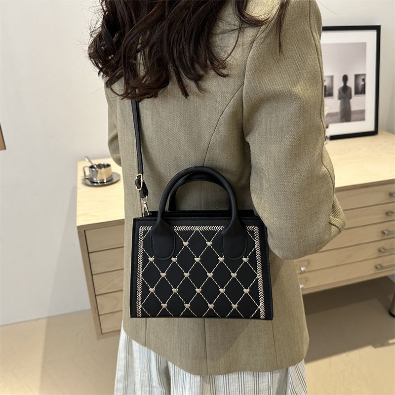 Kleine vierkante 2025 lente zomer nieuwe schoudertas eenvoudige mode crossbody handtas voor vrouwen_voghion.com